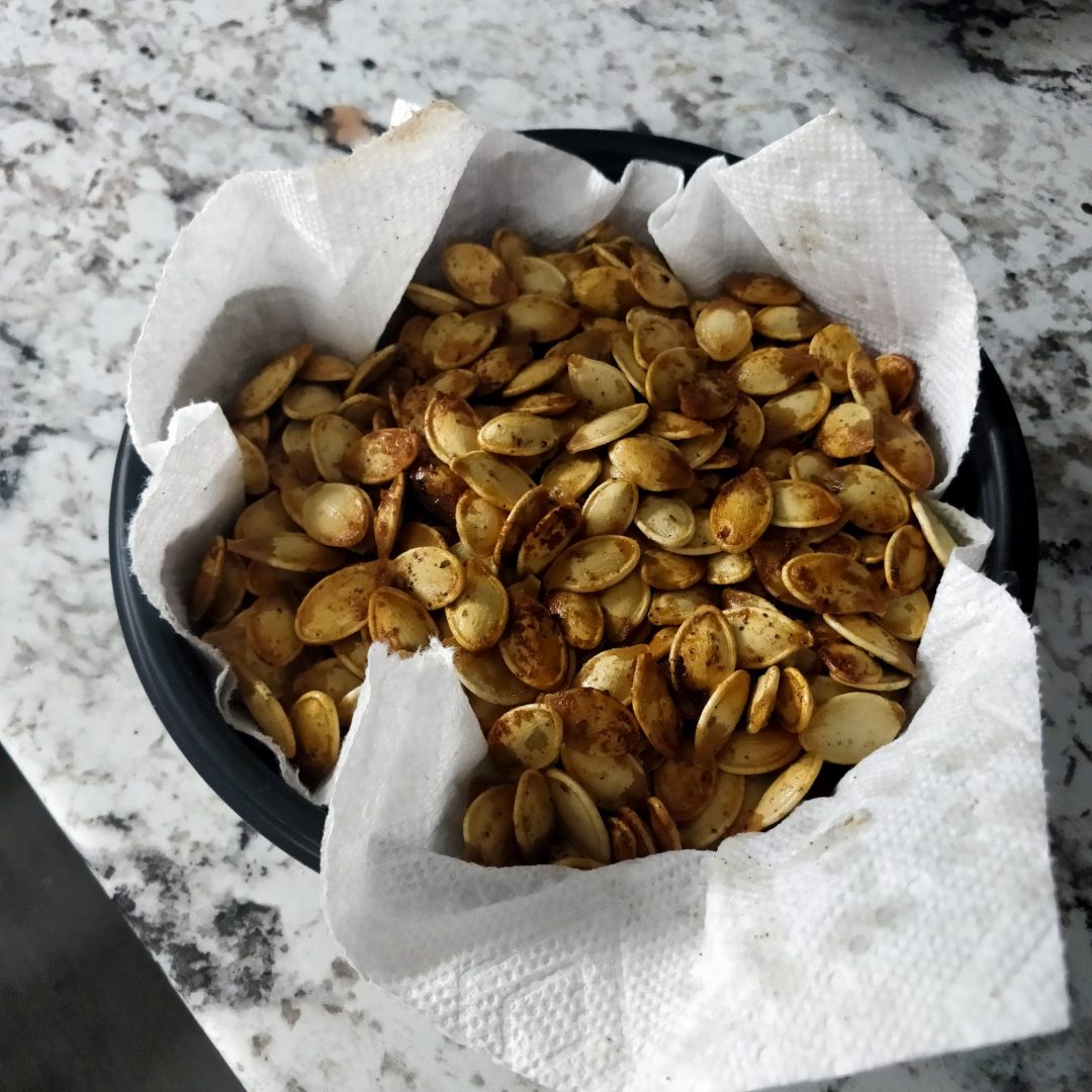 Pumpkin seeds with garlic and spices